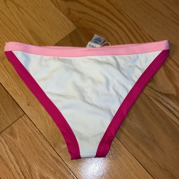 NWT L*Space Bikini ~ Axel Top and Vacay Bottom Classic in size L - Picture 10 of 16